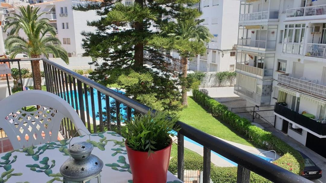 Perfecto Apartamento Centrico Nerja Luaran gambar